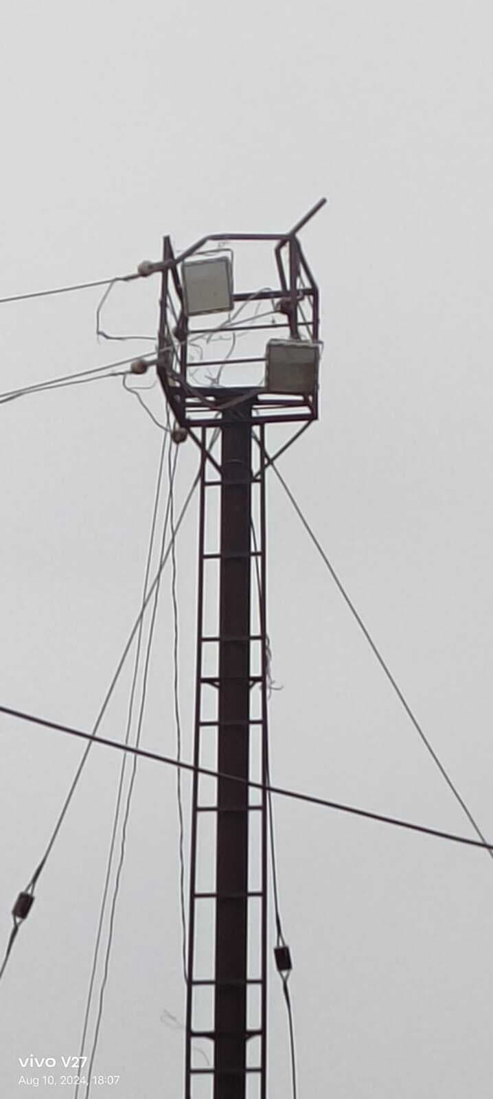 चितरा कोलियरी के कई चौक-चौराहों की स्ट्रीट लाइटें खराब, यूनियन प्रतिनिधियों ने घटिया उपकरण लगाने का लगाया आरोप