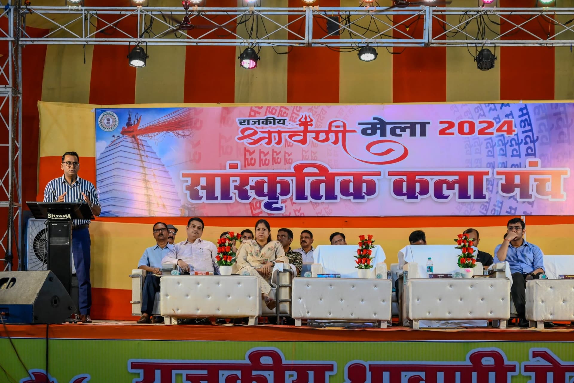 रूटलाइन में भीड़ एकत्रित नहीं होने दें, संवादहीनता की नहीं रहे गुंजाइश : डीसी