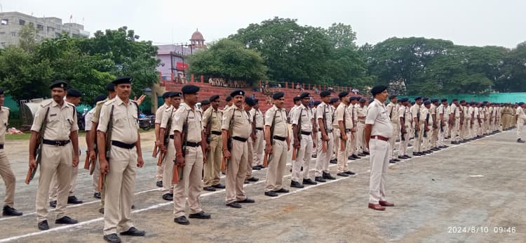 गांधी मैदान में परेड का पूर्वाभ्यास शुरू