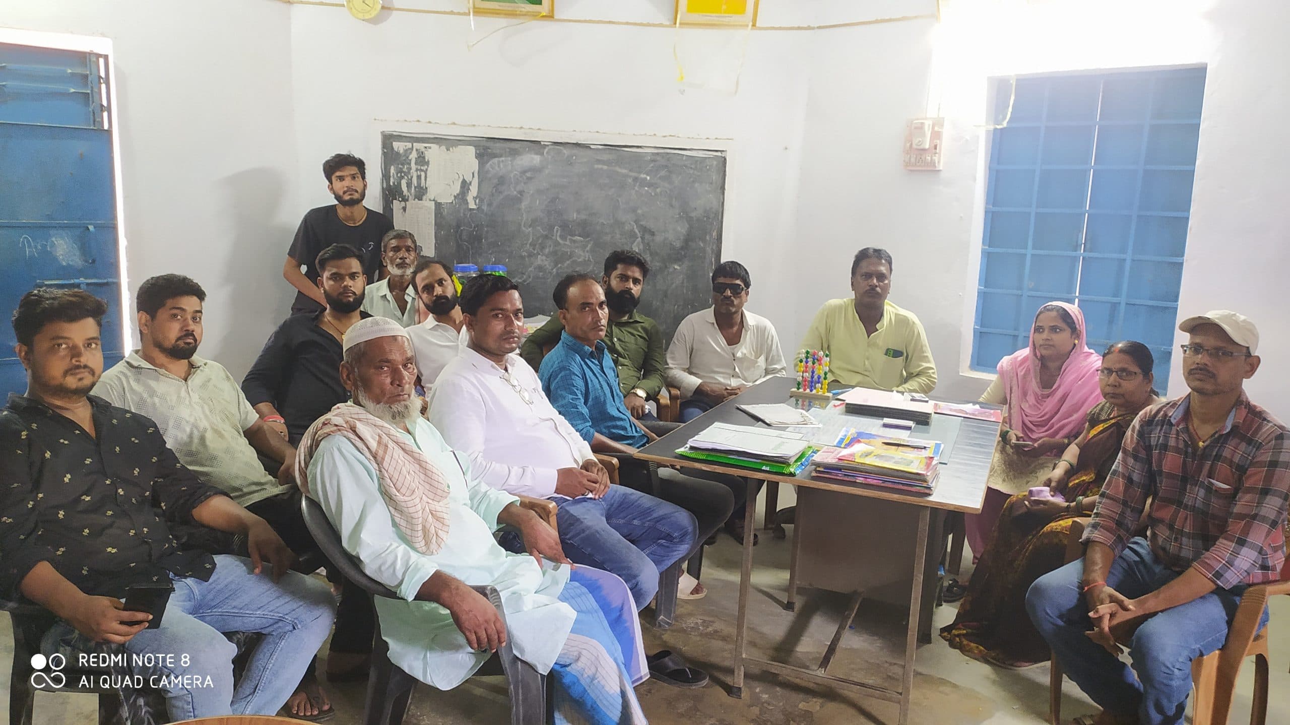 बाल मवि व प्रावि पोखर बस्ती के जर्जर भवनों की खुली डाक के माध्यम से हुई नीलामी