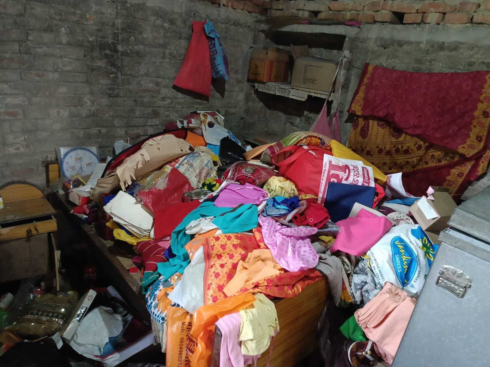 Darbhanga News : ओरिगामा में 10 हजार कैश सहित लाखों के जेवरात की चोरी