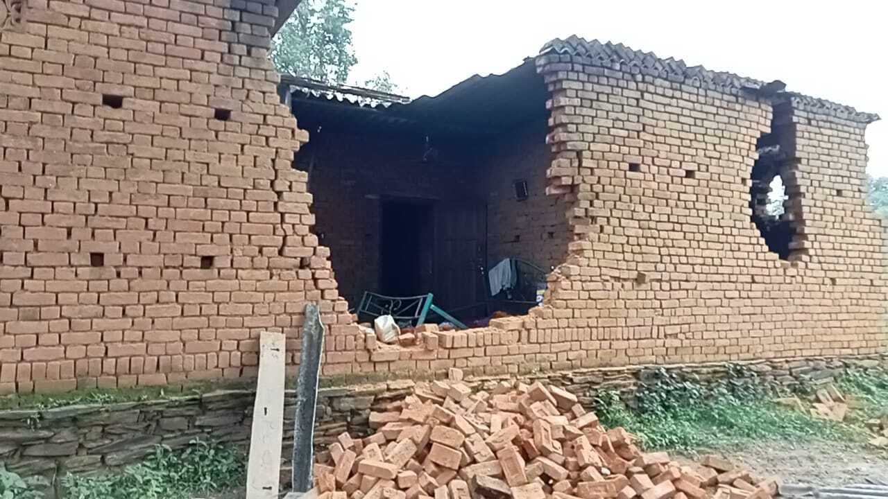 बिरमित्रपुर : हाथियों के हमले में महिला की मौत, कई घरों को किया क्षतिग्रस्त