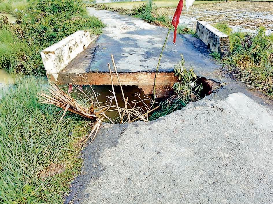 भातकुंडा : बाबुईशोल सड़क की दशा बदहाल