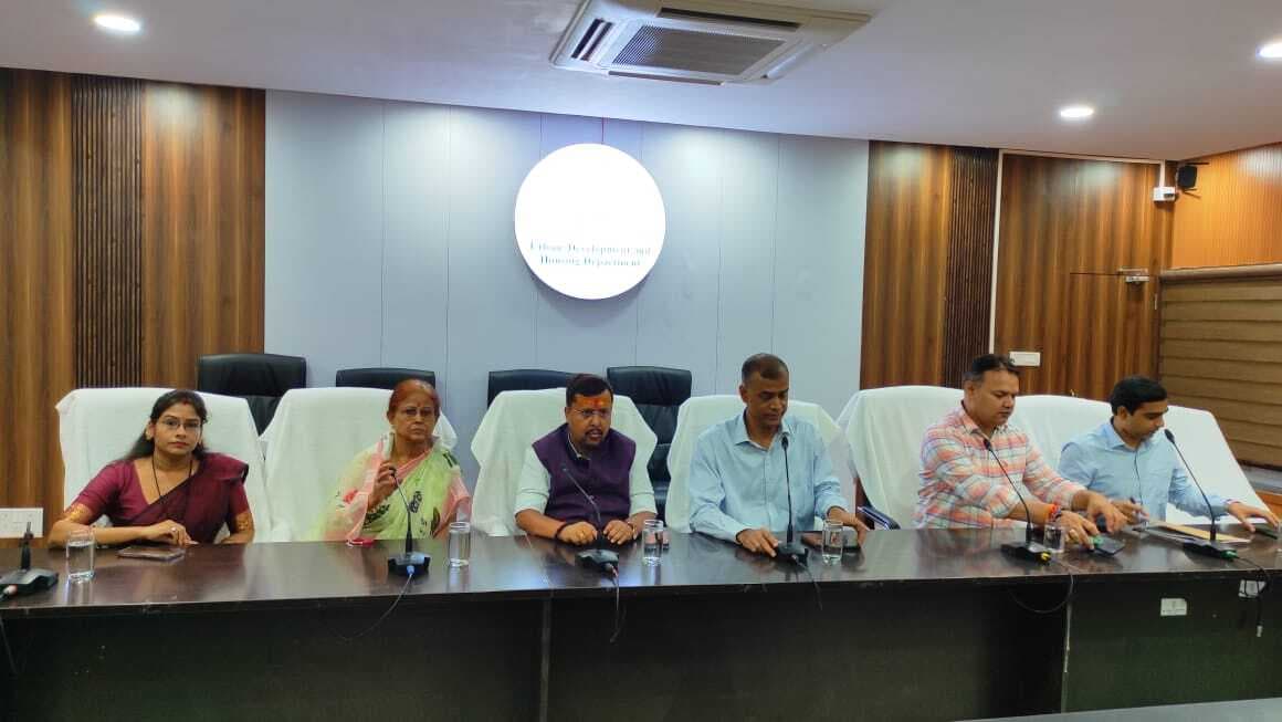 पटना में जलजमाव को लेकर मंत्री ने की इमरजेंसी बैठक, कहा- लापरवाही बर्दाश्त नहीं