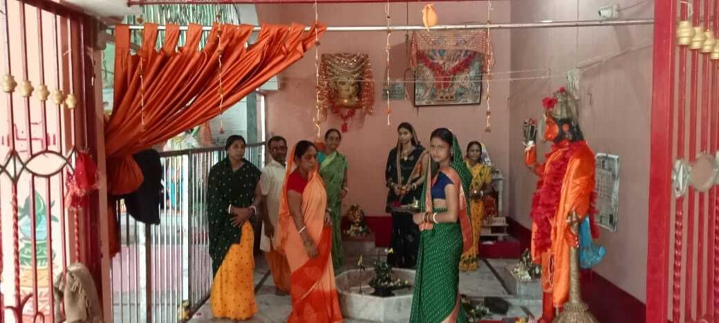 शहर के शिवालयों में चौथी सोमवारी पर उमड़ी भीड़