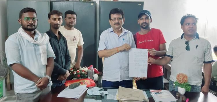 ऑन स्पॉट नामांकन प्रक्रिया अपनाकर जल्द से जल्द पूरी करें नामांकन : निशांत