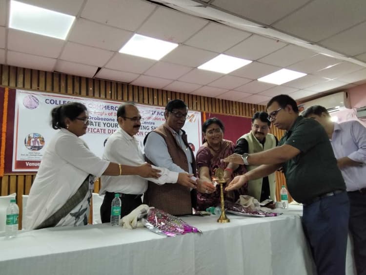 कैंपस : कॉलेज ऑफ कॉमर्स : सात दिवसीय ग्राफिक्स डिजाइन कार्यशाला का हुआ समापन