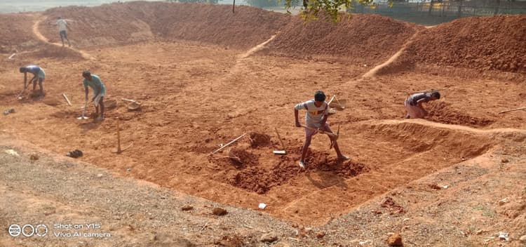 मनरेगा कर्मियों की हड़ताल से योजना का कार्य प्रभावित