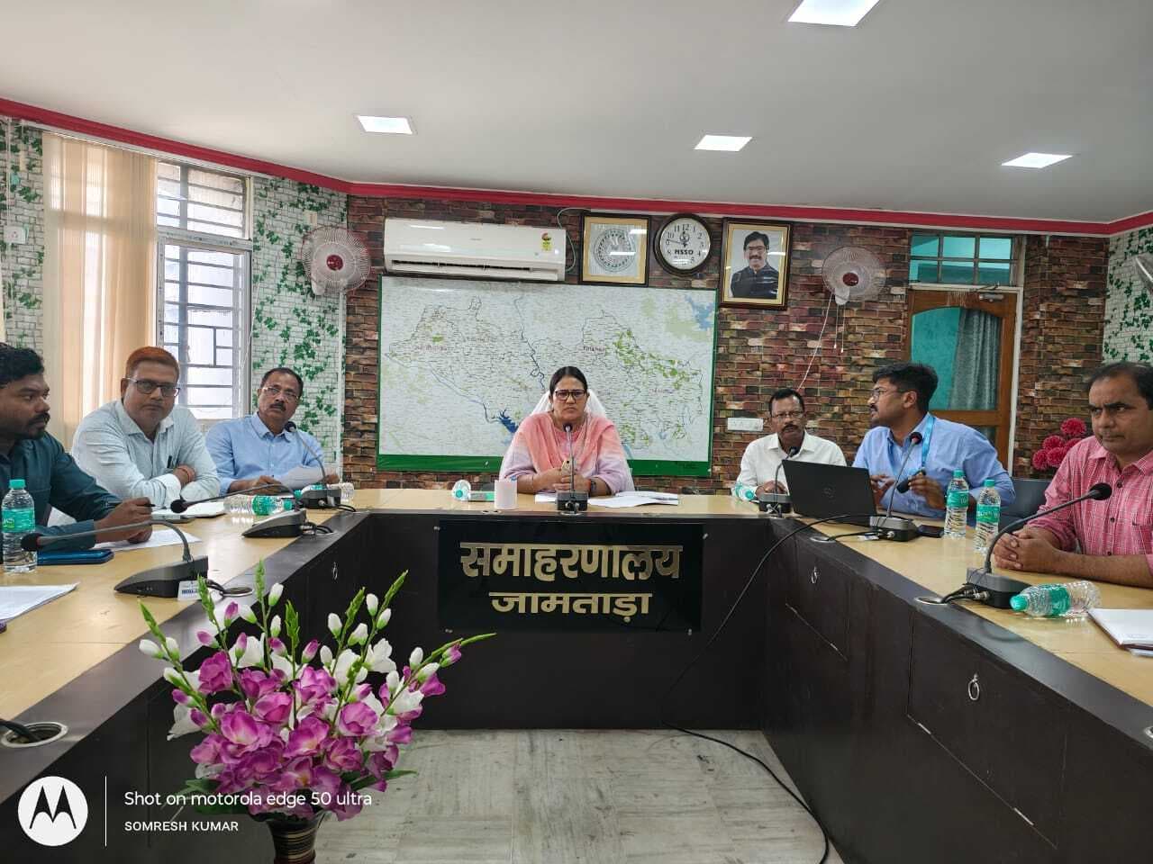 नियमित टीकाकरण के लिए चलायें विशेष अभियान : डीसी