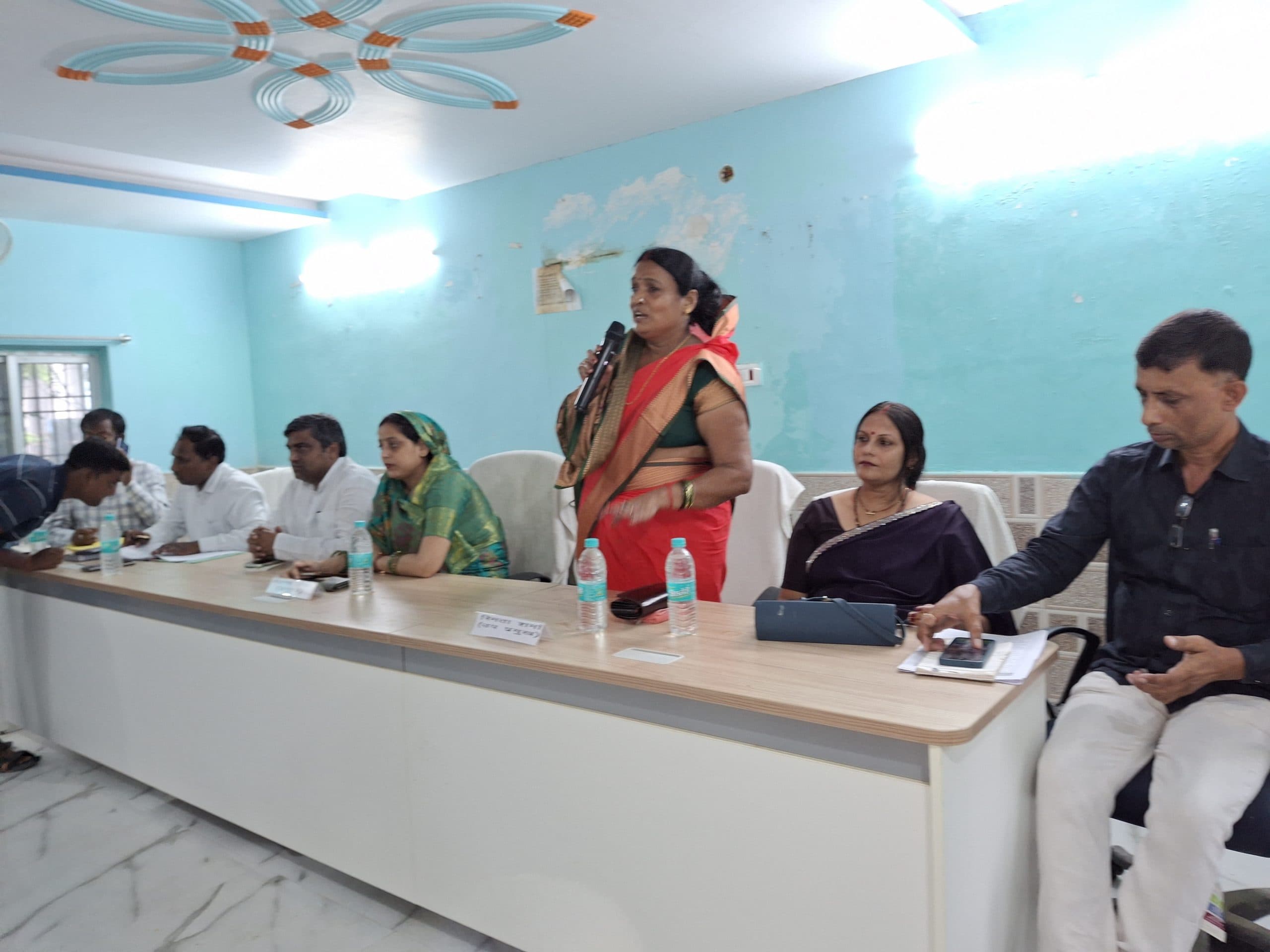 पंस सदस्यों ने नल-जल के मुद्दे को मुखर स्वर में उठाया