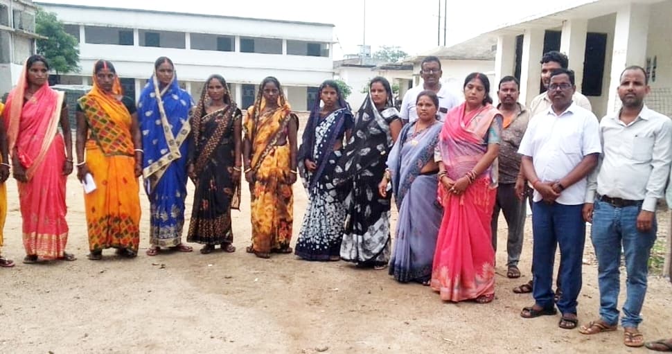 मवि बरकट्ठा में विद्यालय प्रबंधन समिति का पुनर्गठन