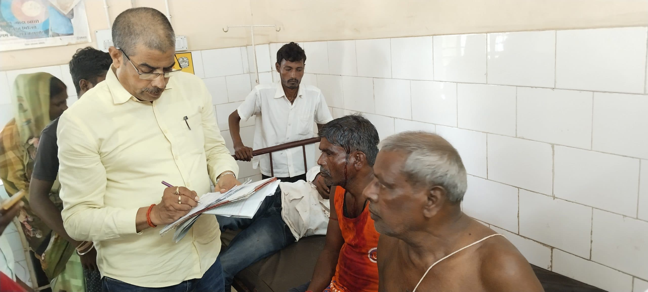 विद्यालय प्रबंधन समिति गठन के समय दो पक्षों में मारपीट, 11 लोग जख्मी