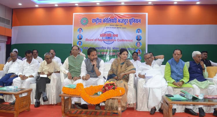 मजदूरों के हक के लिए लड़ाई लड़ते रहेंगे : अनूप सिंह