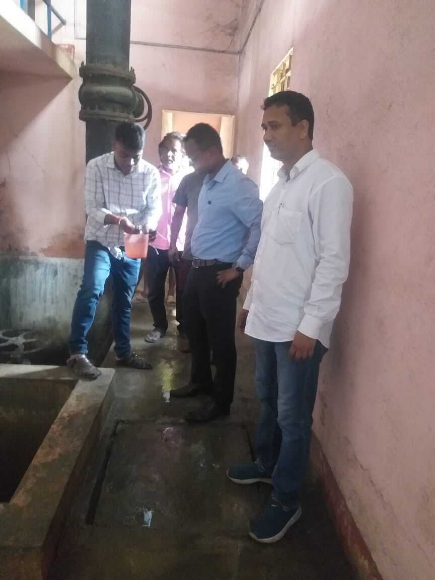 दूषित जलापूर्ति की शिकायत पर इओ ने की फिल्टर प्लांट की जांच