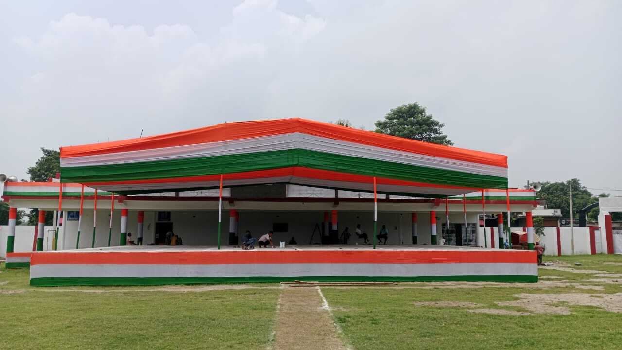 मुख्य समारोह स्थल खगड़ा स्टेडियम सज धजकर तैयार, झंडोत्तोलन आज