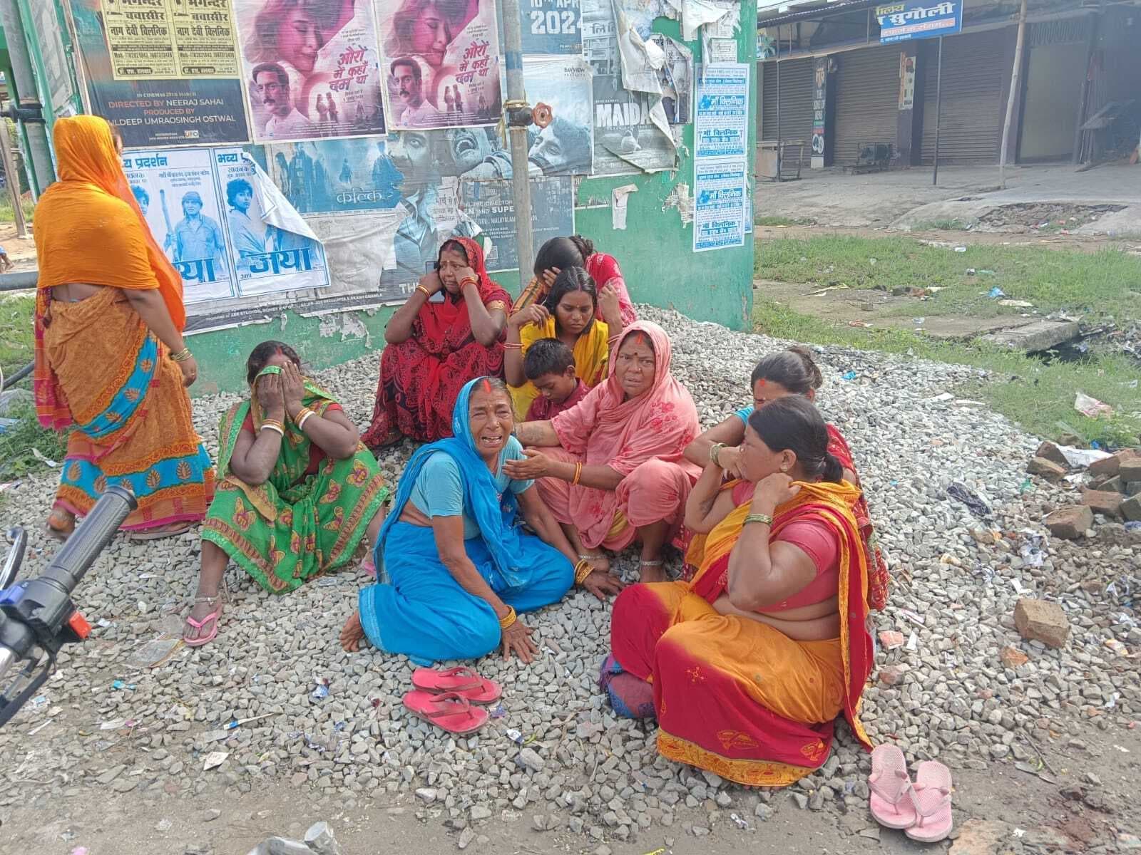 सुगौली में अनियंत्रित ट्रक ने बाइक सवार जीजा-साली को रौंदा, मौत