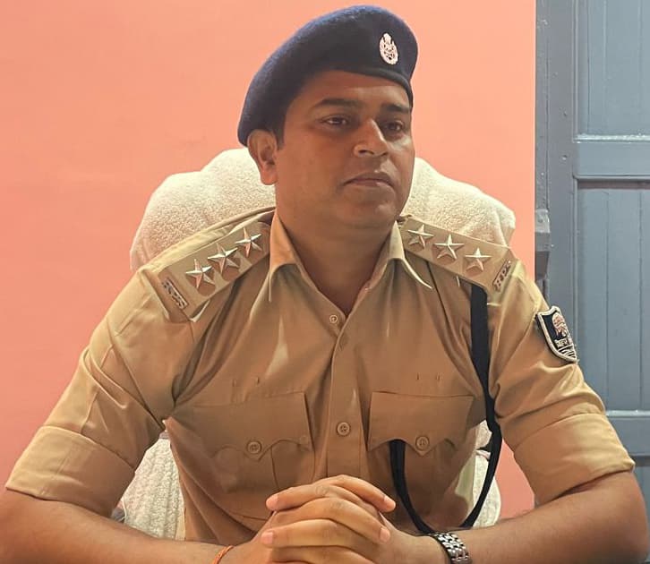 पूर्व चेयरमैन अवधेश यादव हत्याकांड में नामजद विनीत कुमार भागलपुर से गिरफ्तार