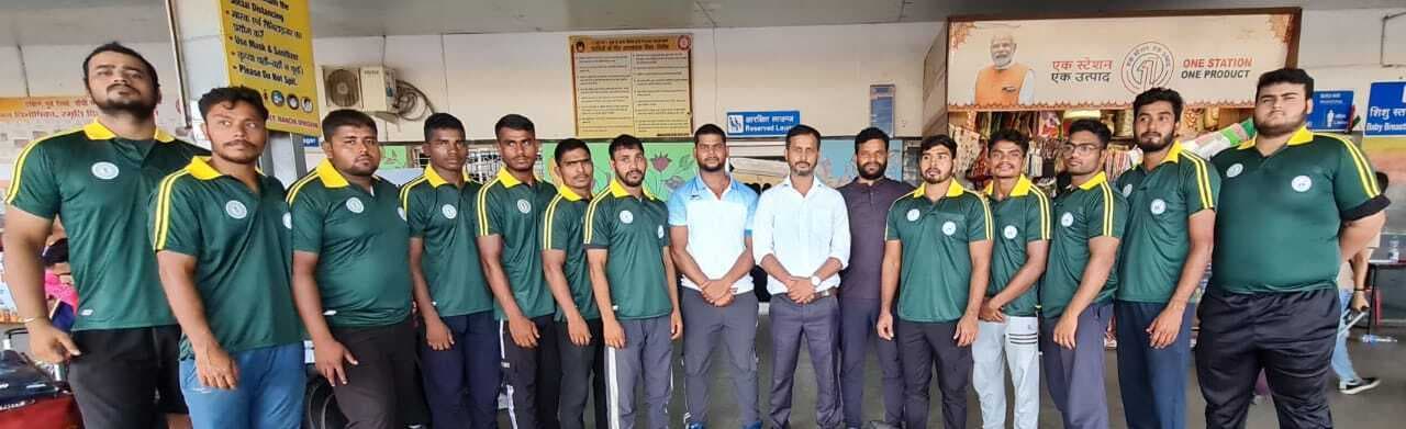 Wresling: सीनियर नेशनल कुश्ती प्रतियोगिता के लिए झारखंड टीम रोहतक गयी