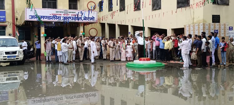 कोयलांचल में शान से फहराया तिरंगा