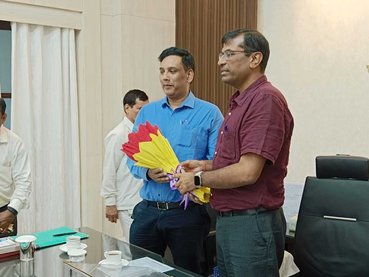 जनहित से जुड़े मामलों को सर्वाेच्च प्राथमिकता : मयंक