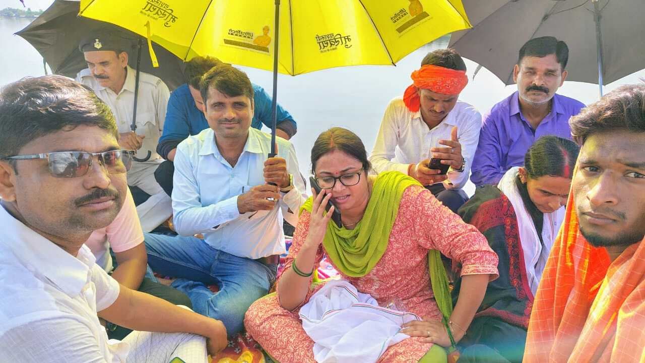 रूपौली की आठ पंचायत में गहराया बाढ़ का संकट, विधायक व सीओ ने लिया जायजा