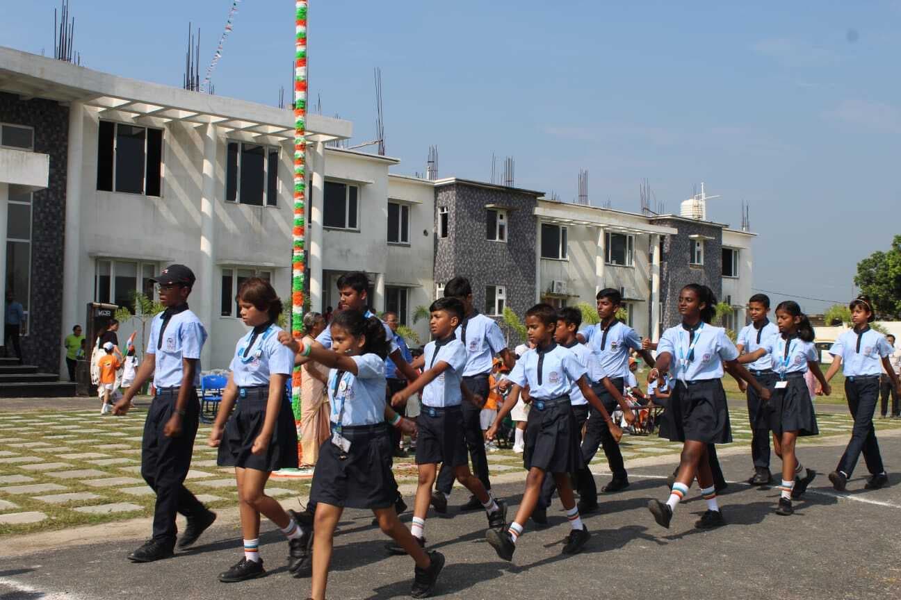 दून स्कूल के बच्चों की प्रस्तुति ने सभी का मन मोहा