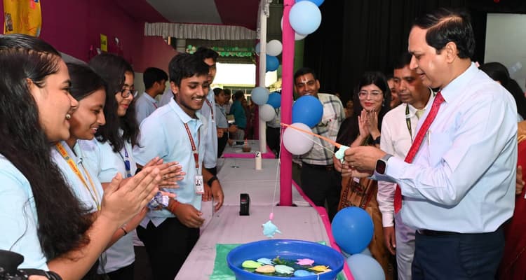 विद्यार्थियों ने खेल-खेल में उद्यमशीलता व वित्तीय कौशल के गुर सीखे
