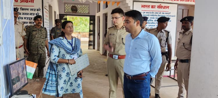 मुंगेर में सिपाही भर्ती परीक्षा में 2,431 परीक्षार्थियों ने लिया भाग