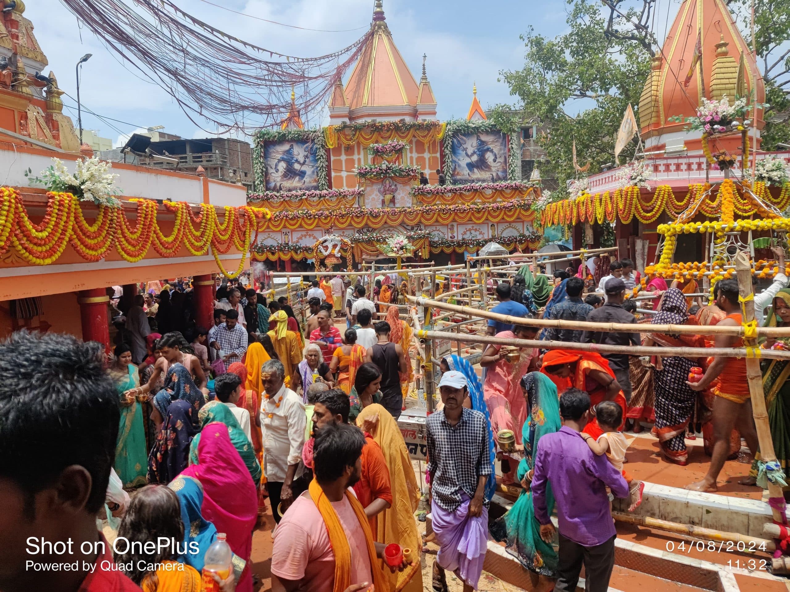 हर-हर बम-बम के जयकारे से गूंज रही बाबा कुशेश्वर की नगरी