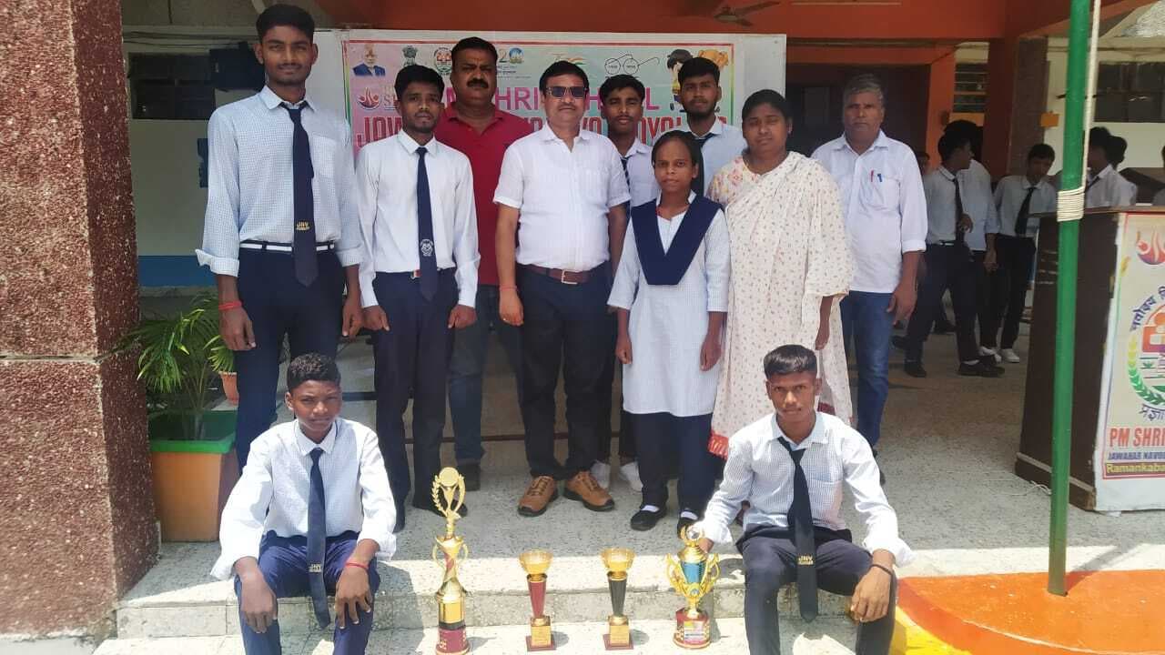 जेएनवी की छात्राओं ने संभाग स्तरीय प्रतियोगिता में प्रदर्शन कर राष्ट्रीय स्तर पर बनायी जगह