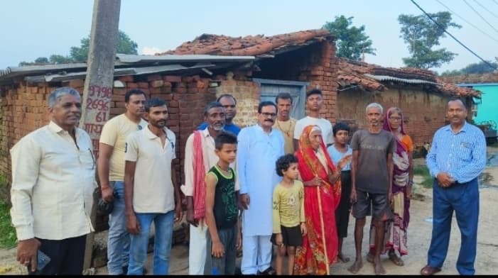 क्षेत्र भ्रमण कर कांग्रेस ने सुनी लोगों की समस्याएं