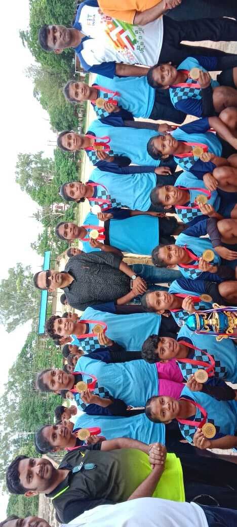 हॉकी में बालिका वर्ग में आरएन प्लस टू स्कूल विजेता