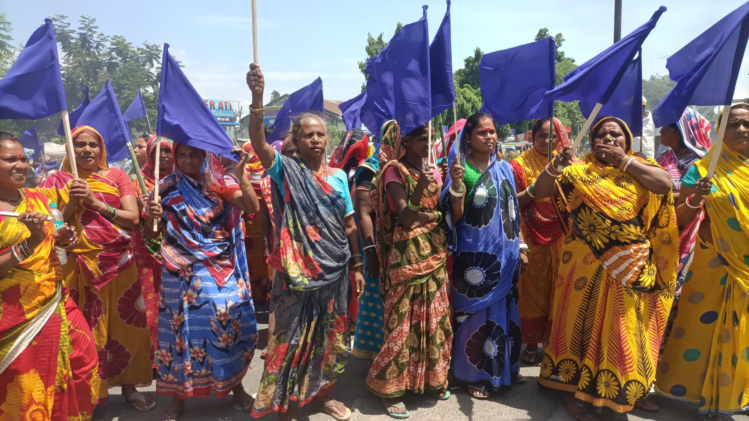 भारत बंद का किशनगंज में दिखा असर, एनएच 27 को किया जाम, जमकर की नारेबाजी