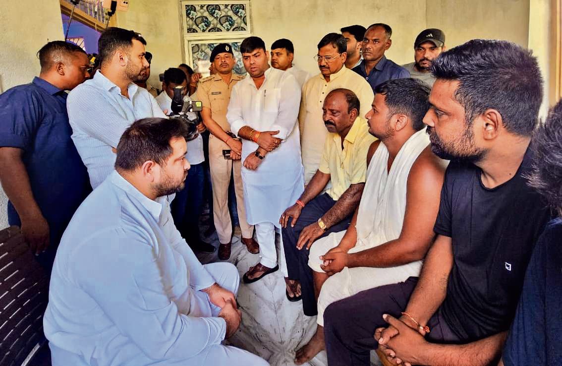 खत्म हो गया पुलिस का भय, थक गये हैं सीएम