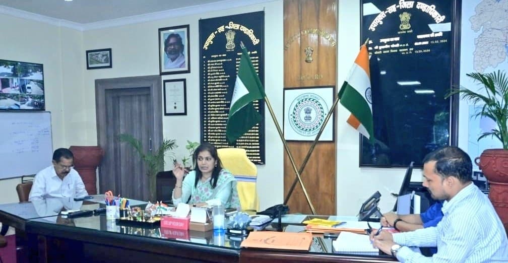 एक चिकित्सक दो क्लीनिकों में ही कर सकते हैं प्रैक्टिस, सुनिश्चित करें टीम : डीसी