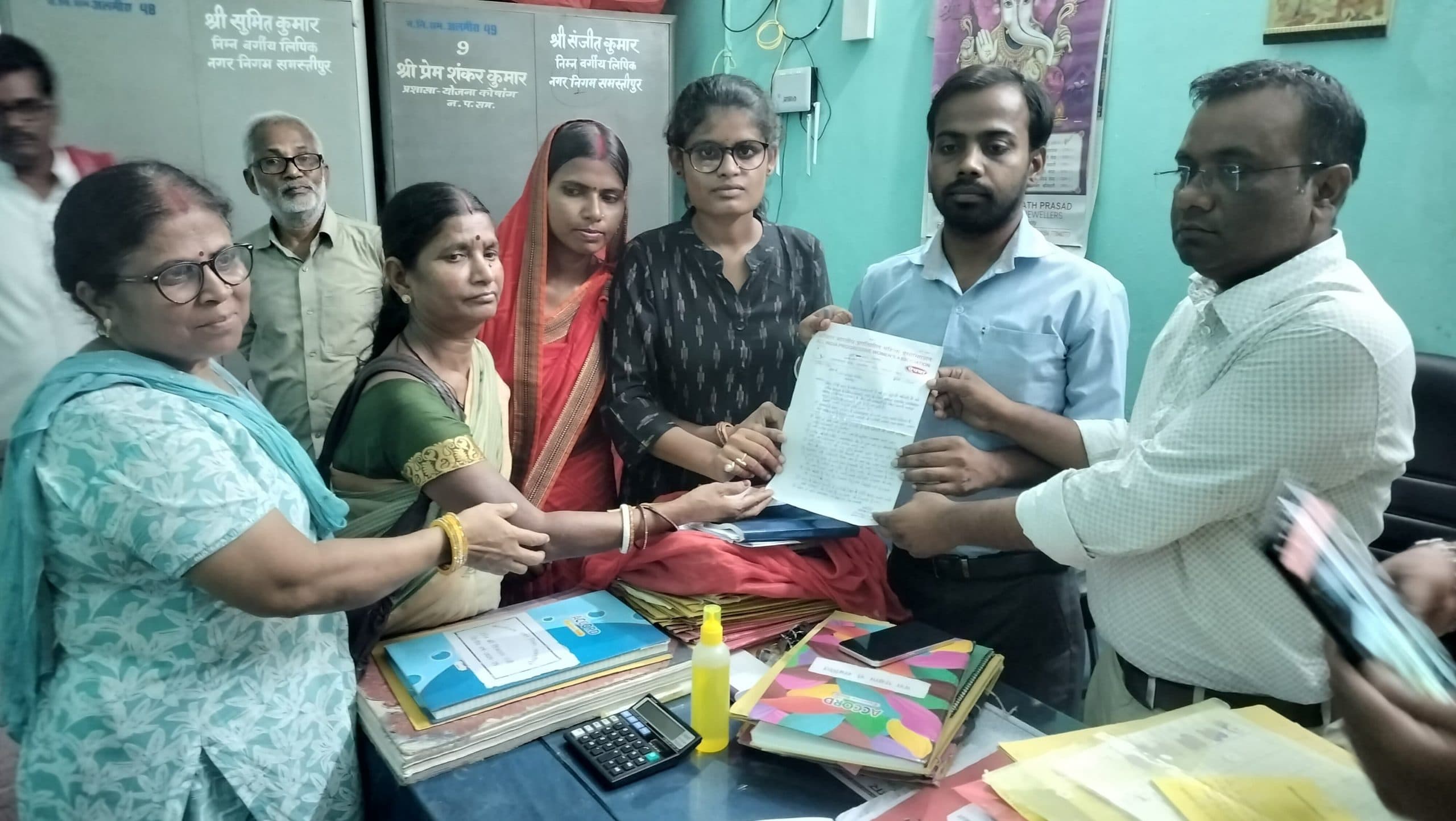 ऐपवा ने किया नगर निगम कार्यालय का घेराव