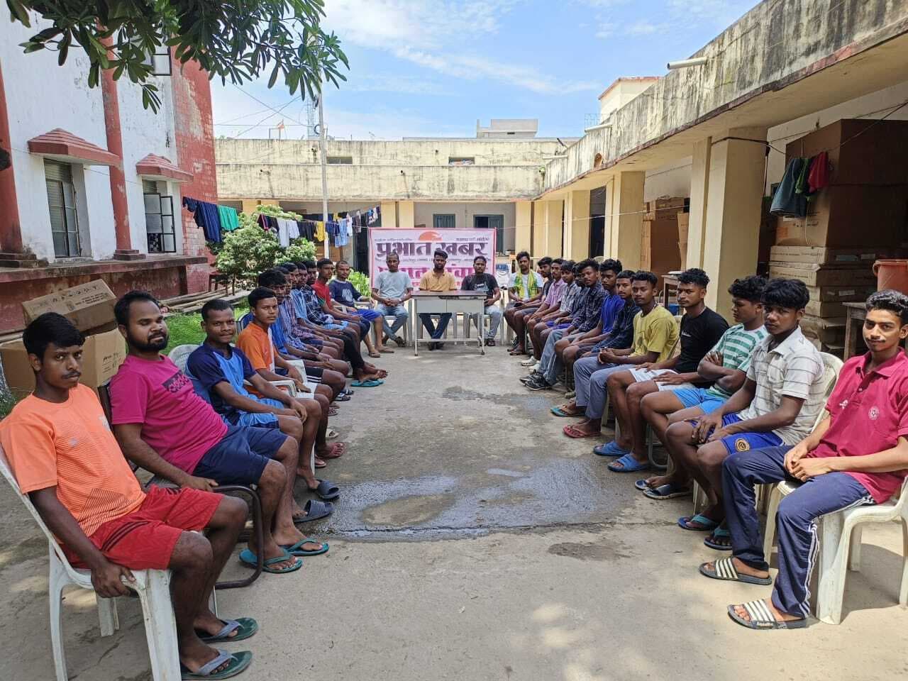 लीड : जर्जर भवन की हो मरम्मत, बिजली, पेयजल, शौचालय व साइकिल स्टैंड की व्यवस्था हो दुरुस्त