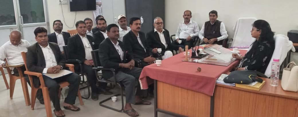लोक अदालत की तैयारी को लेकर बैठक