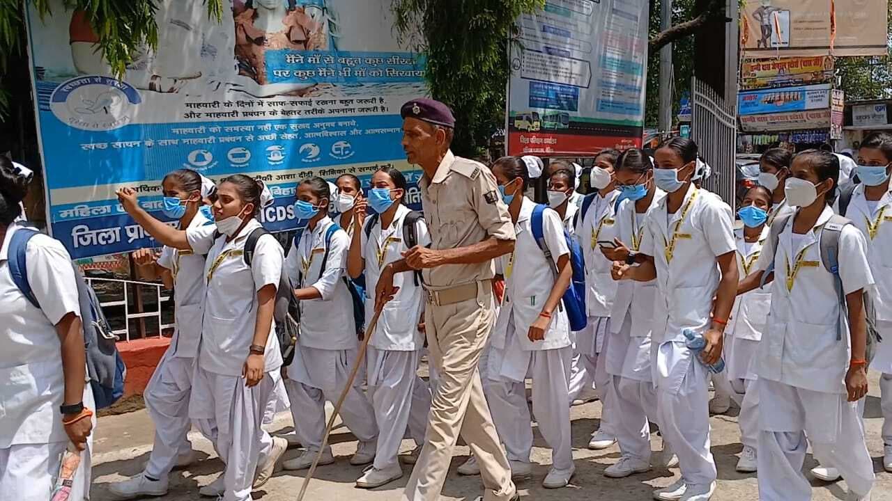 तीन माह से प्रभारी प्राचार्य के खौफ में थीं नर्सिंग छात्राएं, मंत्री तक हुई थी शिकायत