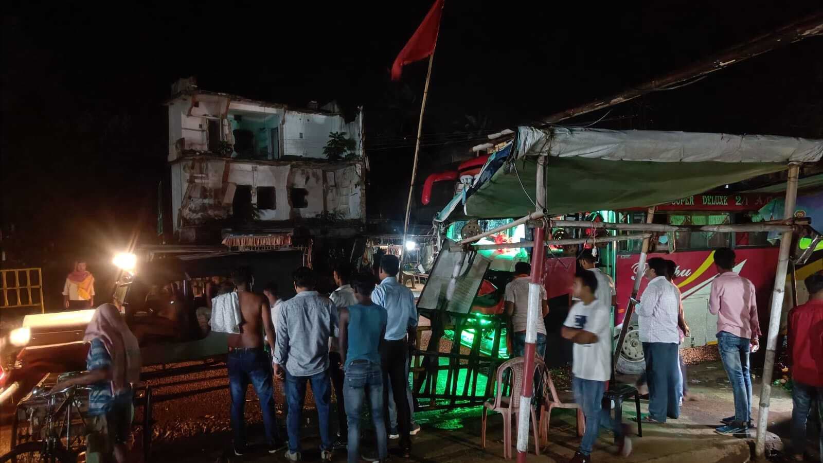 गोड्डा से रांची जा रहे भाजपा कार्यकर्ताओं के बस को हंसडीहा पुलिस ने रोका