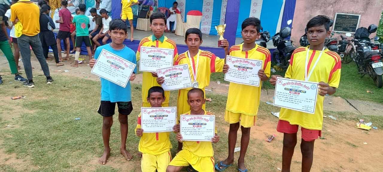 वॉलीबॉल, कबड्डी व खो-खो में बच्चियों का रहा दबदबा