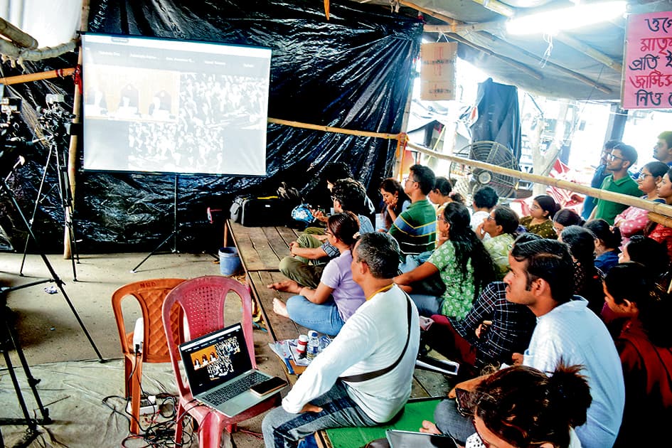 सुप्रीम कोर्ट की फटकार के बाद कोलकाता पुलिस ने दी सफाई