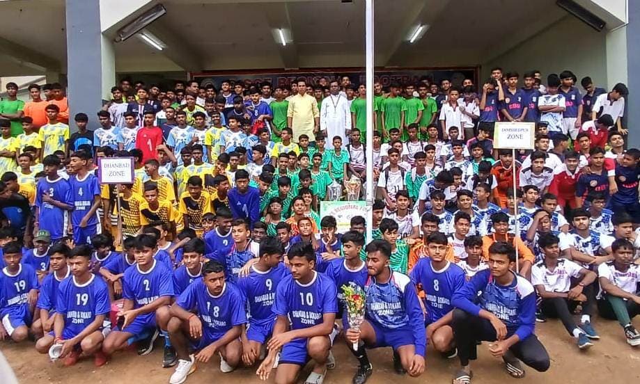 सीआइएससीइ रीजनल फुटबॉल टूर्नामेंट दुमका में आरंभ , रांची ने 5-2 से देवघर को परास्त तक फाइनल में जगह बनाई