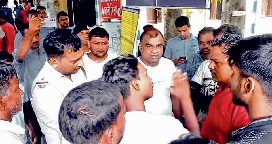 मानकर ग्रामीण अस्पताल में रोगी की मौत, परिजनों ने किया हंगामा