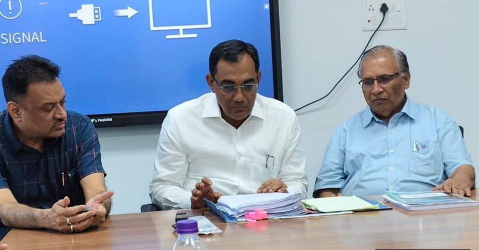 12 वर्षों बाद सीनेट सदस्यों के चुनाव की अधिसूचना जारी, 27 से नामांकन