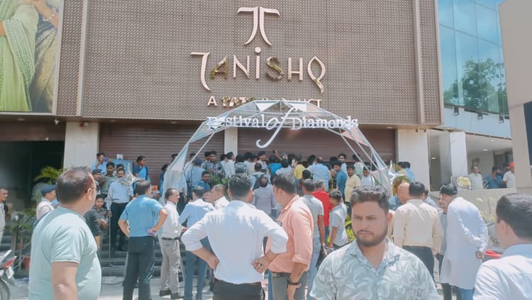 एक माह बाद न तो बरामद हुए गहने न ही हुई गिरफ्तारी