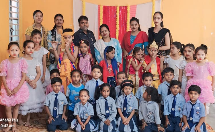 विद्यासागर इंटरनेशनल स्कूल में जन्माष्टमी पर सांस्कृतिक कार्यक्रम की प्रस्तुति