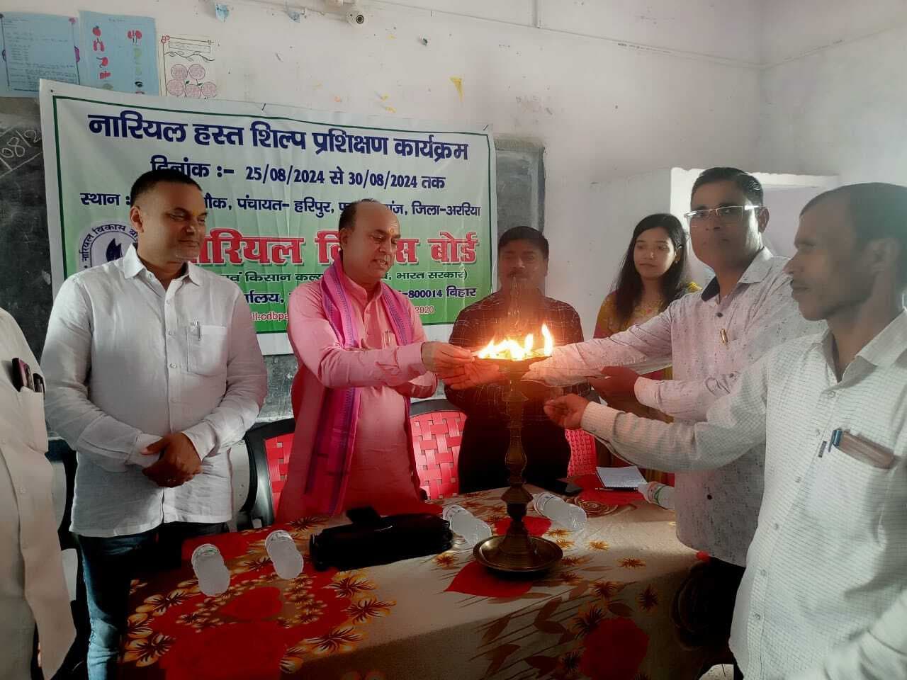 हस्त शिल्प प्रशिक्षण कार्यक्रम का शुभारंभ