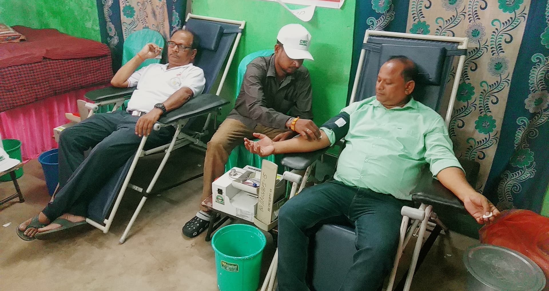 सीडब्ल्यूटी के शिविर में 42 लोगों ने किया रक्तदान