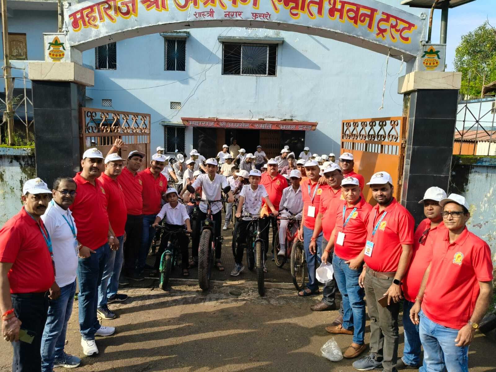 स्वस्थ जीवनशैली अपनाने का दिया संदेश